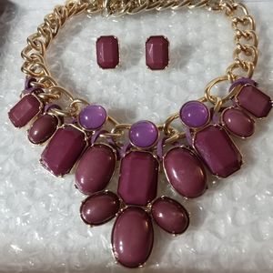 NEW. Gold Tone Purple Chunky Jewelry Set.